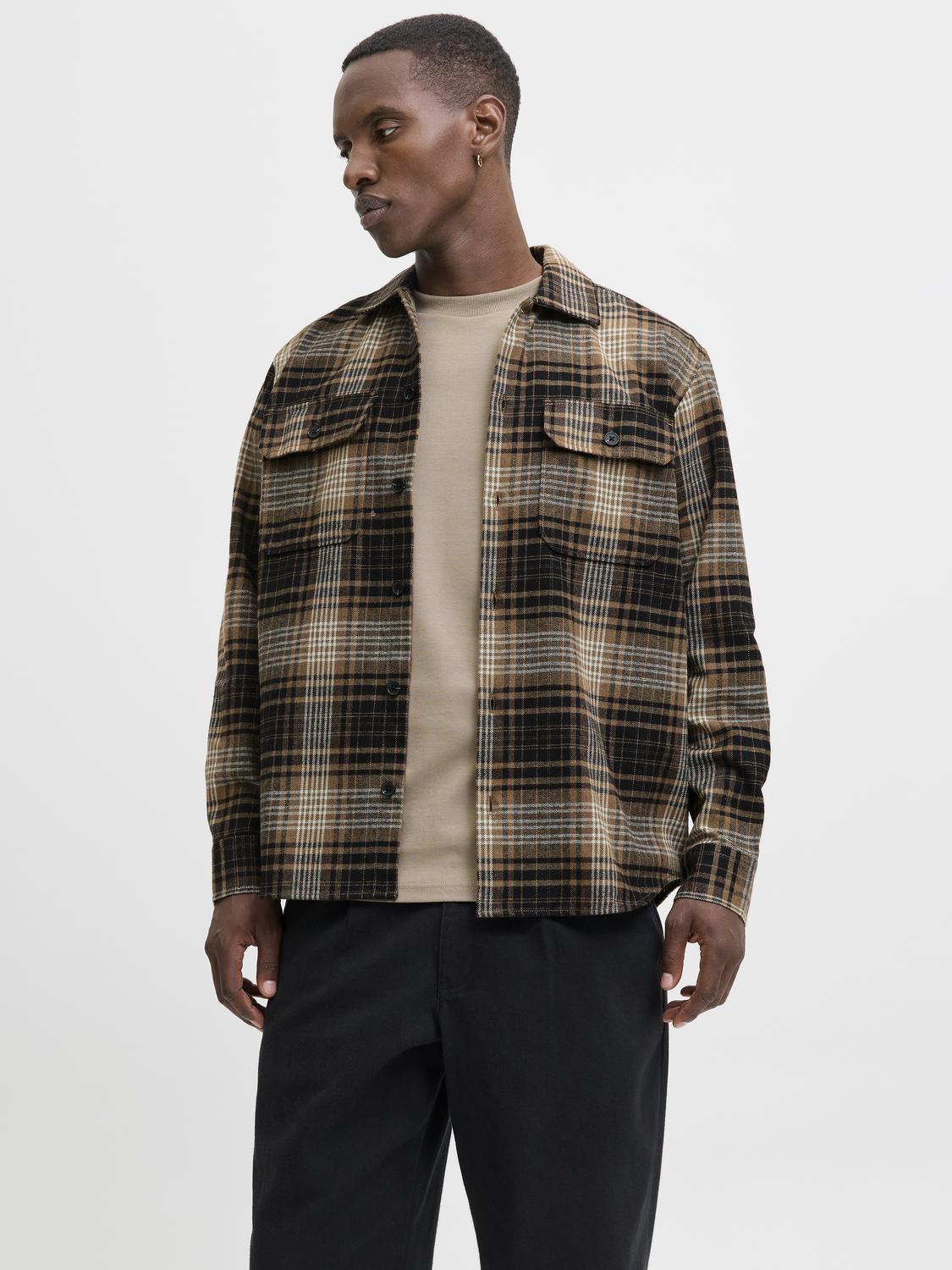 model_shot-front